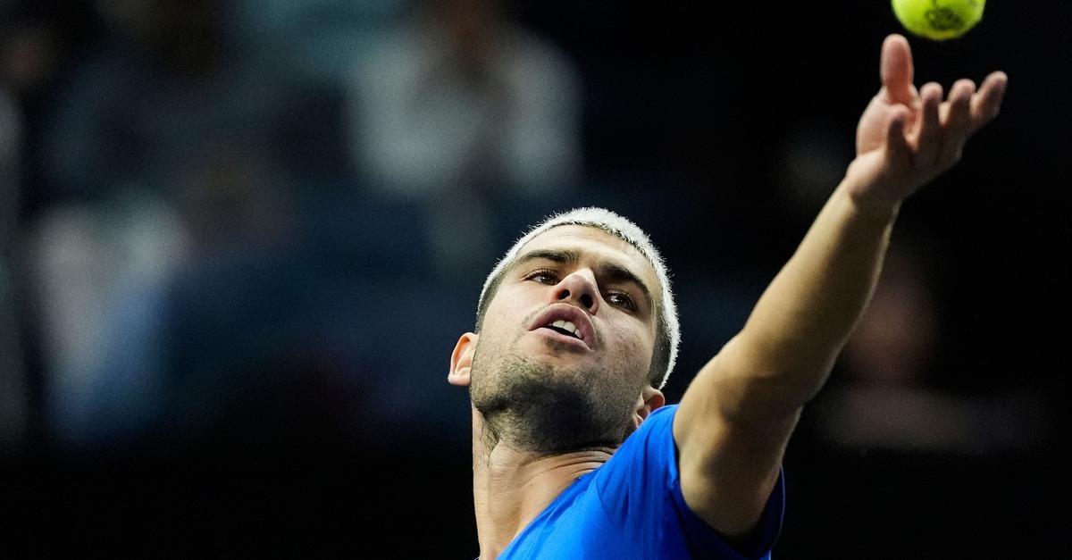 Alcaraz nach Schreckmoment im Achtelfinale von Tokio