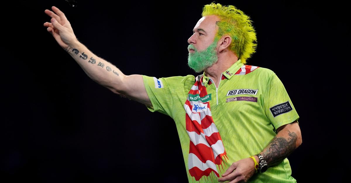 Wright-siegt-als-Weihnachtsdieb-und-trifft-auf-Deutschen