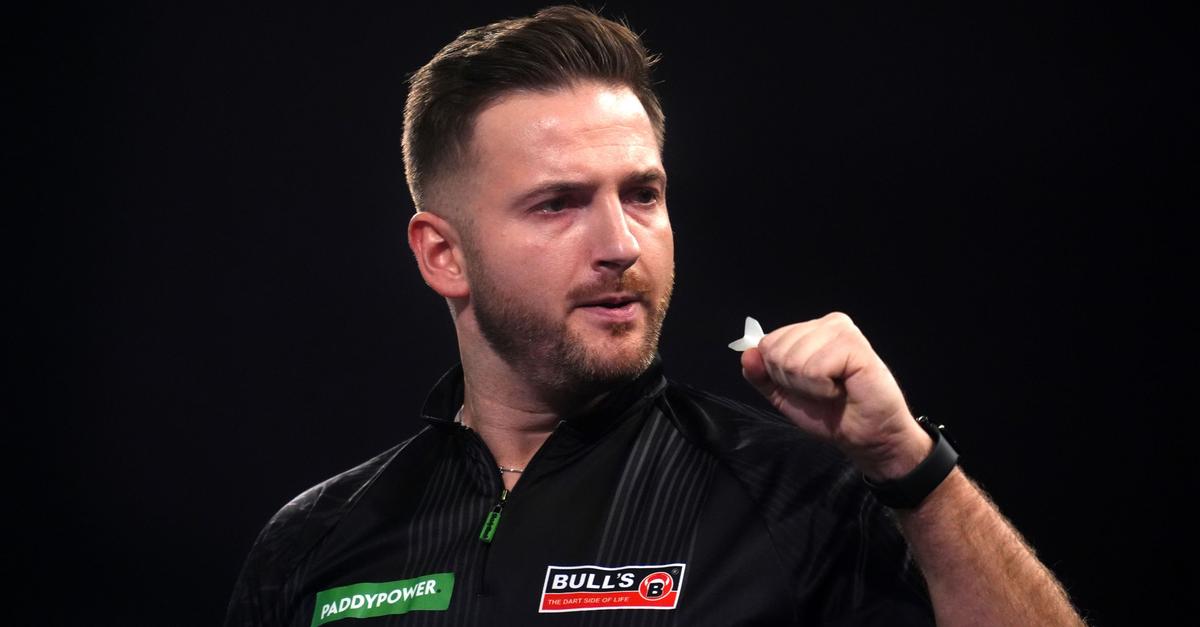 Gro-er-Darts-Coup-Merk-wirft-Ex-Weltmeister-Wright-raus