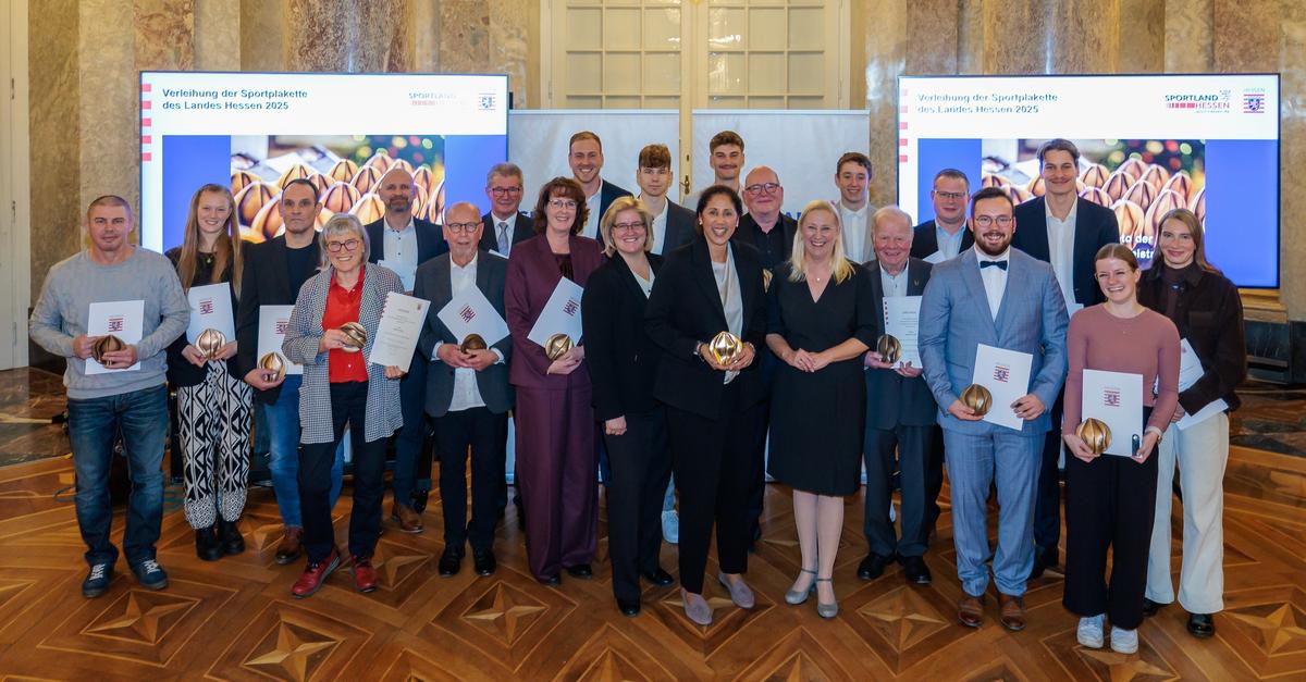 Hessens-Sportplakette-in-Gold-statt-Bambi-f-r-Steffi-Jones