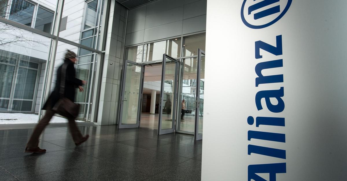 Allianz zaradi visokega dobička povečal napovedi dobička