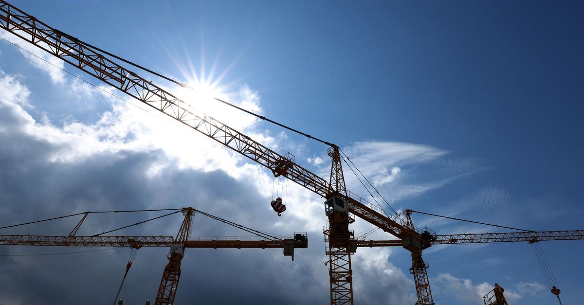 Wirtschaft soll 2026 anziehen - Reiche: „Wir müssen kämpfen“