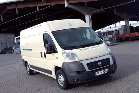Um  Transporter bis 3,5 Tonnen wie diesen Fiat Ducato geht es bei der Prüfung der Fusion von PSA und FCA durch Brüssel. Foto: Fiat