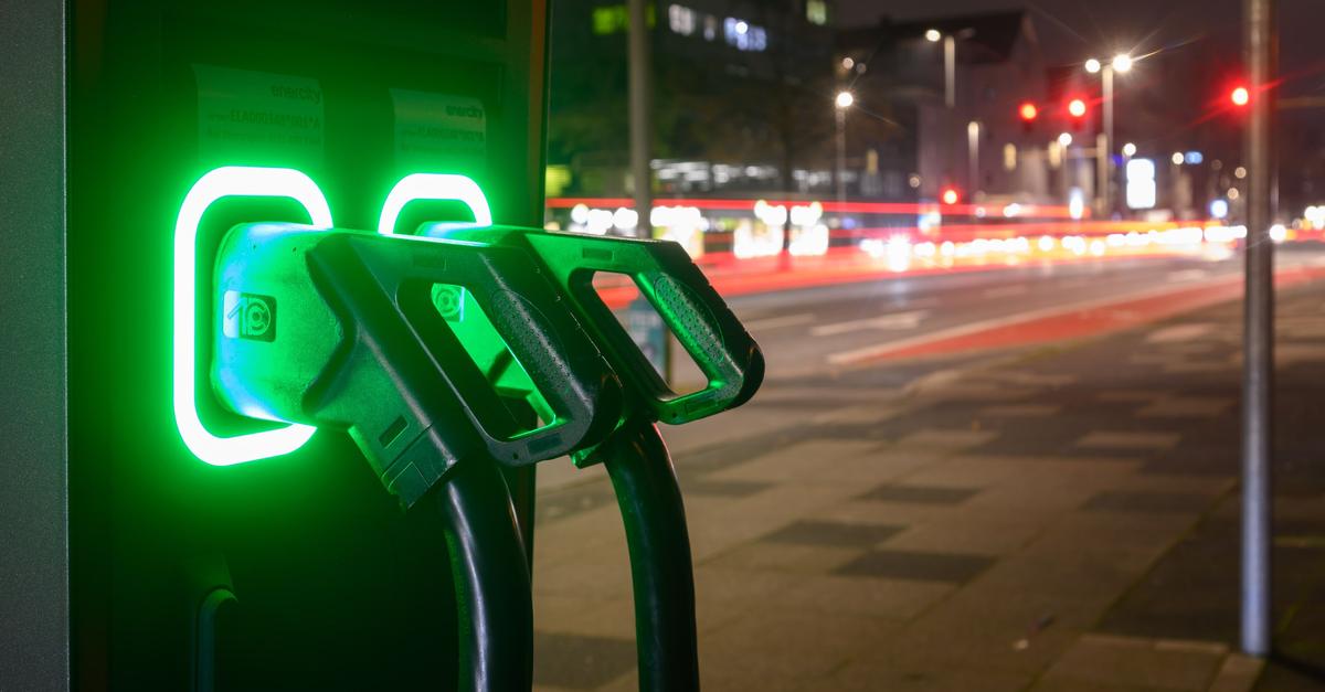 Nemška vlada pospešuje prehod na e-mobilnost z novim načrtom