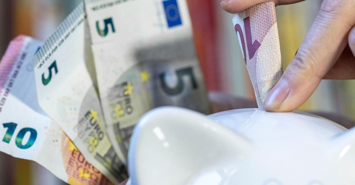 Študija razkriva, da Nemci raje varčujejo zaradi inflacije