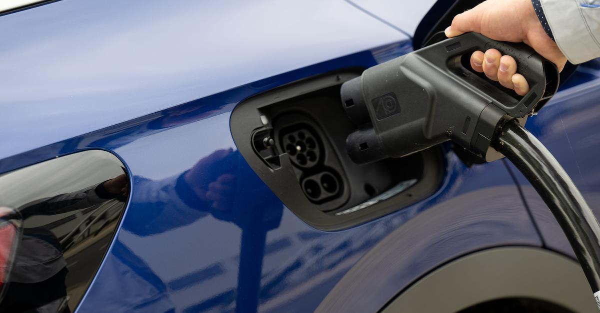 Deutlich mehr E-Autos neu zugelassen