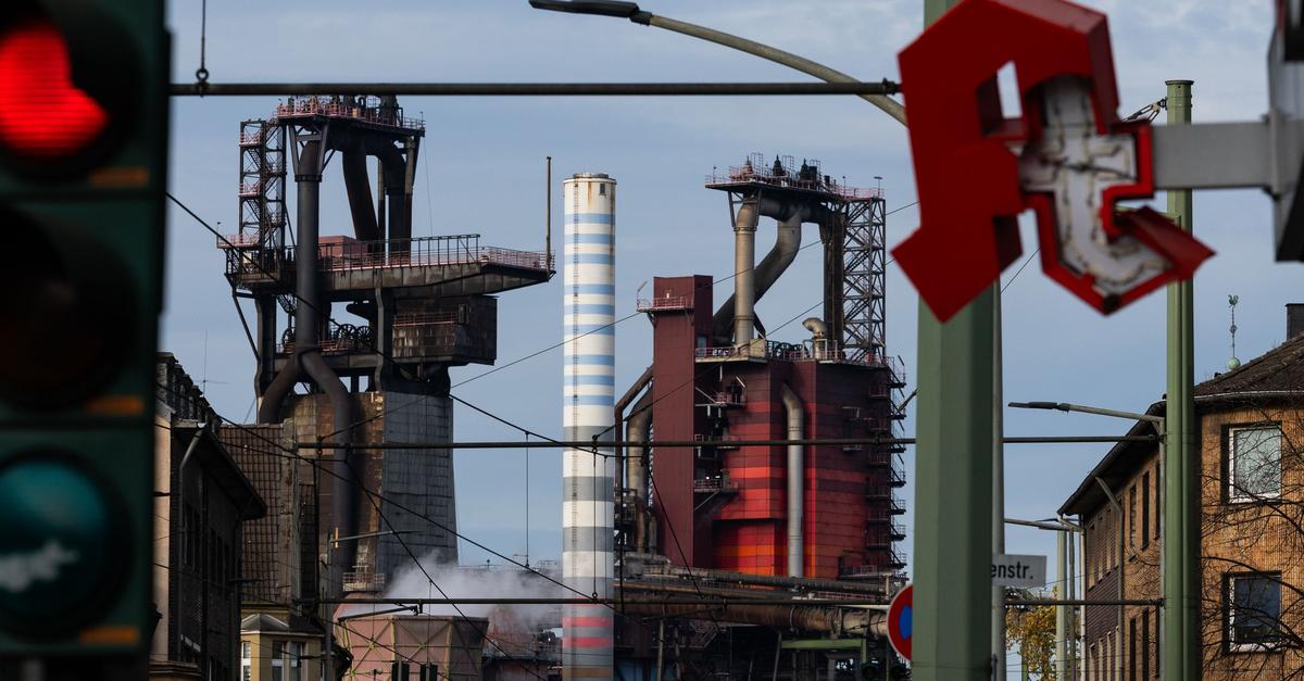 Noch-im-freien-Fall-Industrie-sucht-Weg-aus-der-Krise