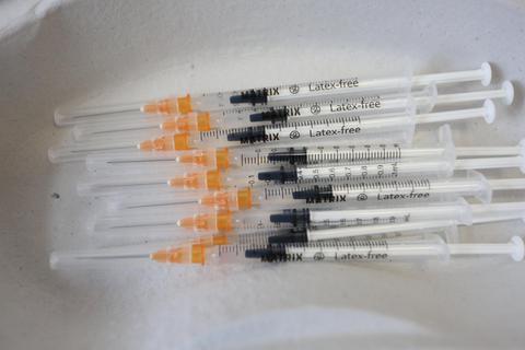 Die enge Abstimmung in der Industrie soll Engpässe, etwa bei Spritzen für Corona-Impfungen, verhindern. Foto: dpa
