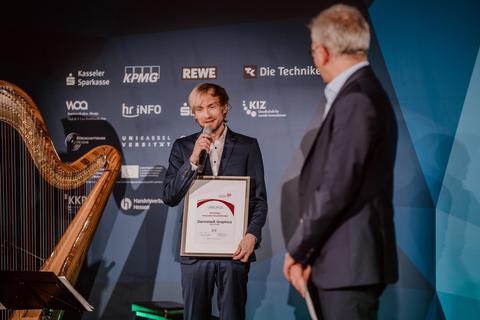 Ehrung in Kassel: Max Limper, Chef der Darmstadt Graphics Group, bei der Verleihung des Hessischen Gründerpreises. Foto: Tina Rösler