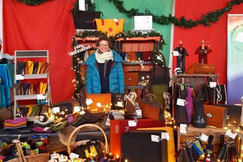 Tilly Fee ist zu Gast im Regionalladen „Haus Stumpf“. Foto: Golle