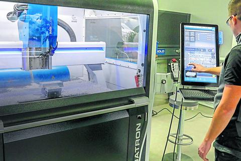 Die CNC-Fräsmaschinen von Datron aus Mühltal sind wieder gefragt. Archivfoto: Torsten Boor