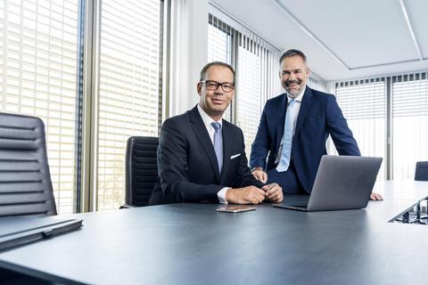 Die Geschäftsleiter Thorsten Klindworth und Helmut Karrer (rechts) haben eine digitale Finanzierungsplattform entwickelt. Foto: A.B.S.